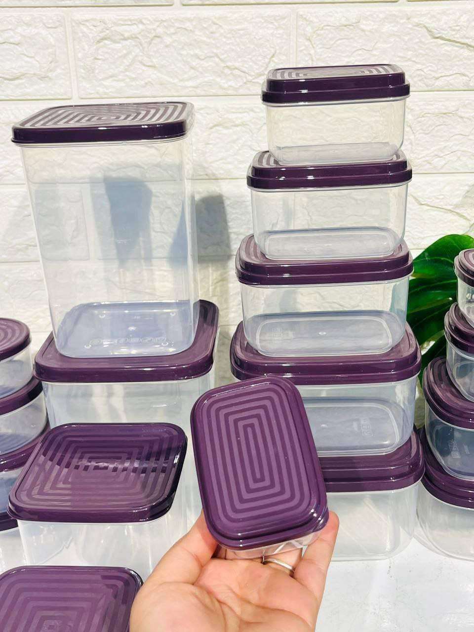 1726298157temp7065727923818695753