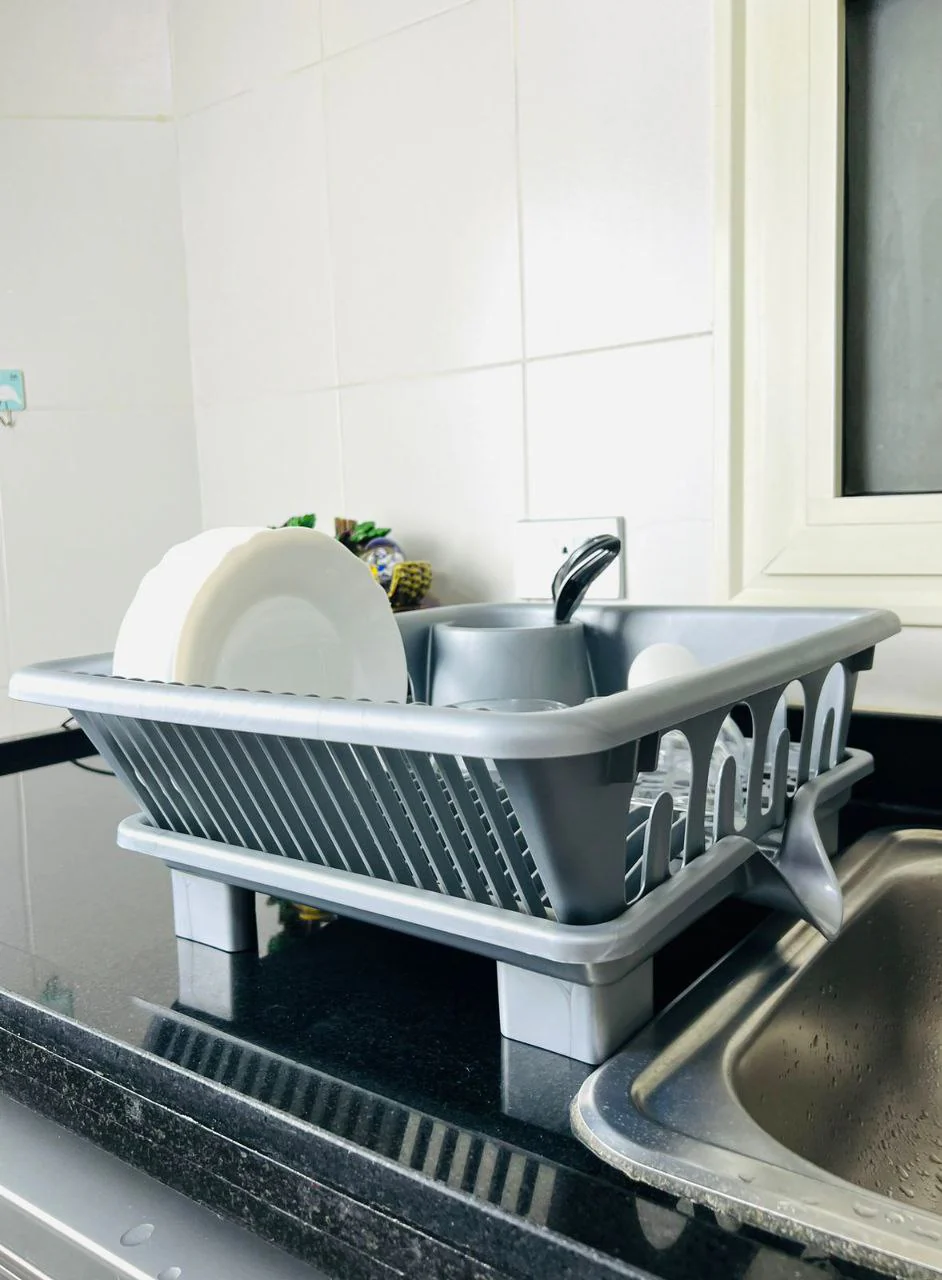 photo_5805672328577793052_y